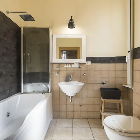 Trastevere Bed & Breakfast 4*