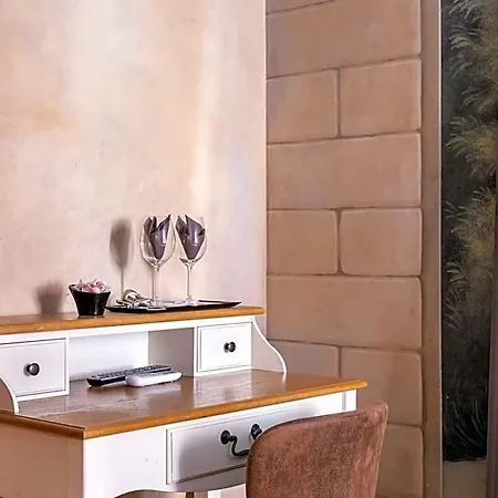 Trastevere לינה וארוחת בוקר 4*